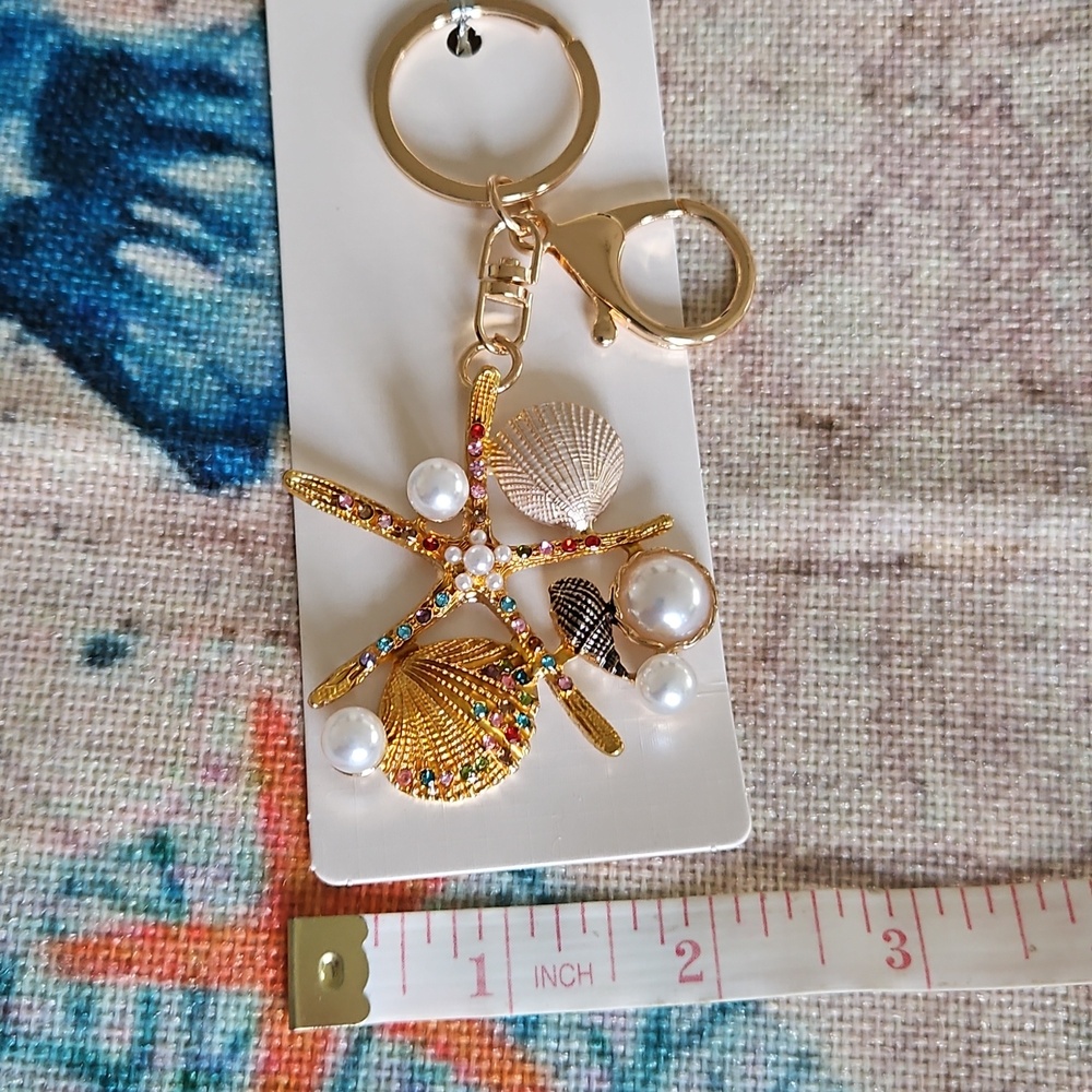 Starfish, Seashells & Pearls Keychain - Picture 9 of 15